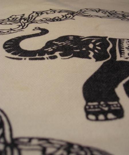 Au Blue Elephant